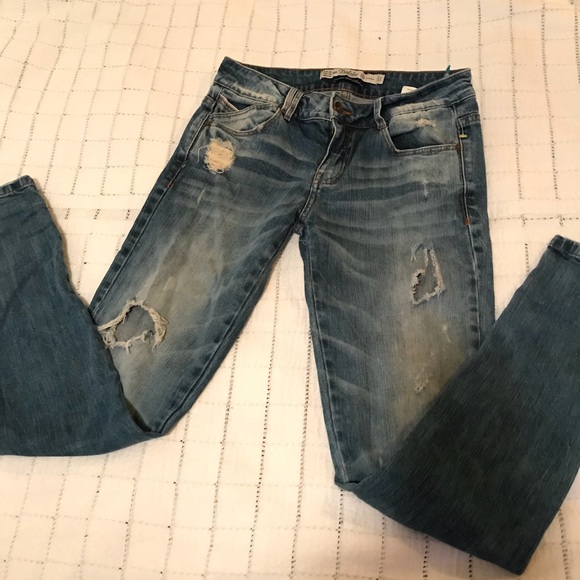 Zara Denim - FLASH SALE 🔥🔥 Zara distroyed skinny tall jeans